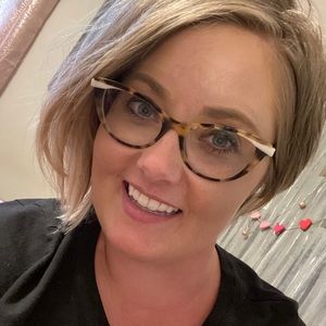 Meet your Posher, Stacey